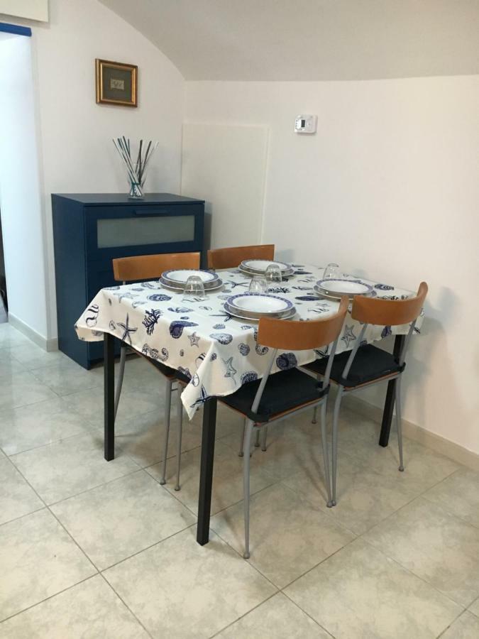 Porto In Vista Apartment Монополи Екстериор снимка